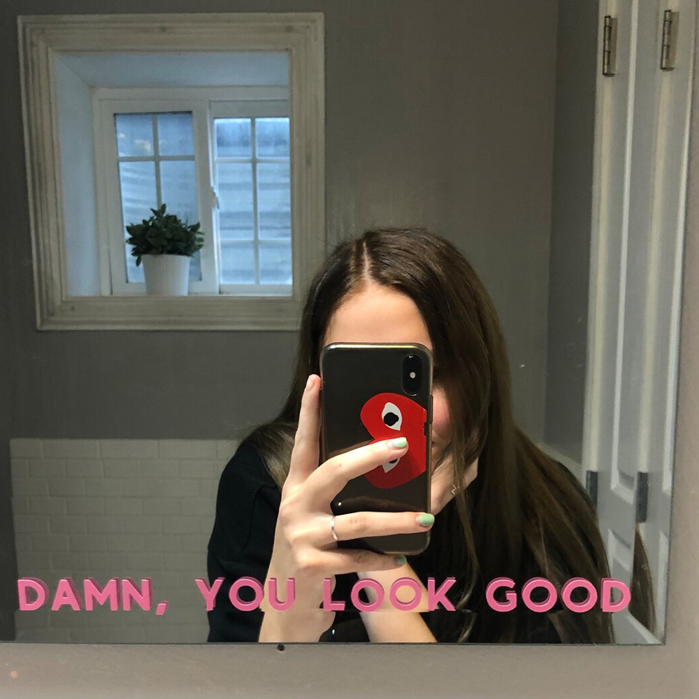 Stiker cermin Anda terlihat ba - Home Goods Bathroom Mirrors ulasan dan harga